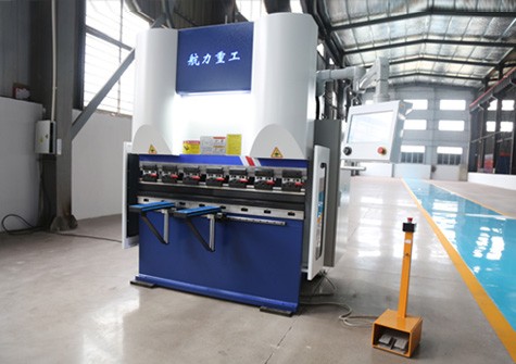 HLCNC-40/1600纯电伺服数控折弯机（Y1.Y2.X.Z1.Z2 .R）
